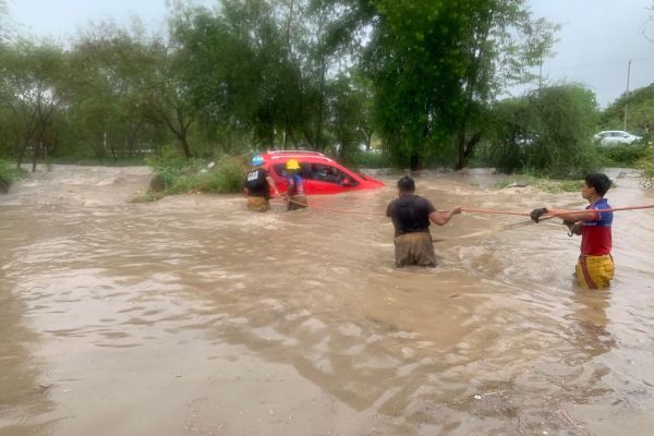 Brinda PC Victoria asistencia oportuna a la población durante torrencial lluvia
