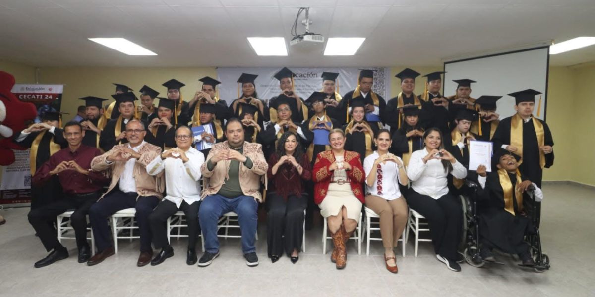 “Estamos comprometidos con la inclusión educativa” sostiene Olga Sosa en graduación de Cecati 24