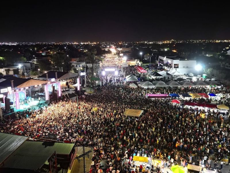Neolaredenses celebran a lo grande su 177 aniversario con música, sabor y unión familiar