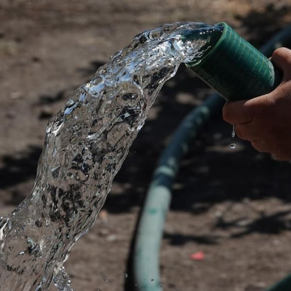 Tamaulipas, entre la sed y el saqueo: sin agua para consumo en la frontera... y en el sur se la roban