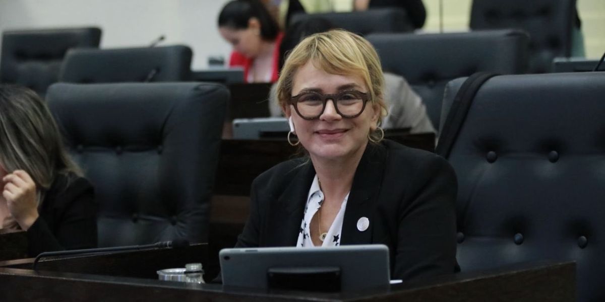 Magaly Deandar fortalece agenda social