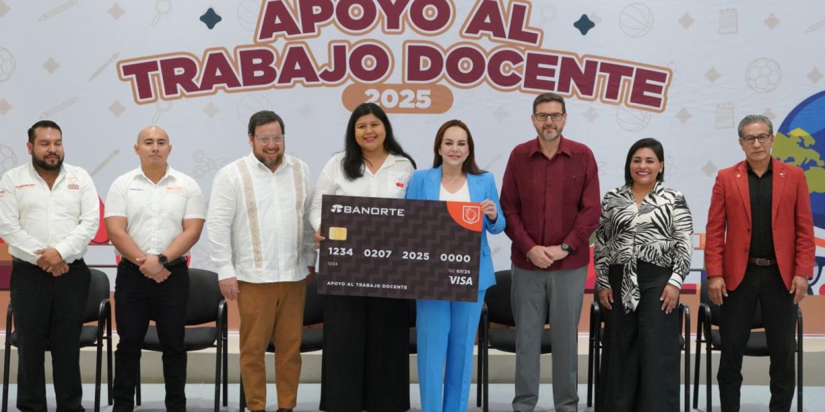 Fortalece alcaldesa Carmen Lilia Canturosas alianza con magisterio de Nuevo Laredo