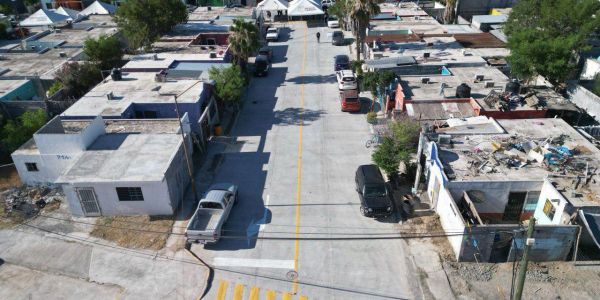 Alcaldesa Carmen Lilia Canturosas entrega tres calles rehabilitadas con concreto hidráulico en colonia Nueva Victoria