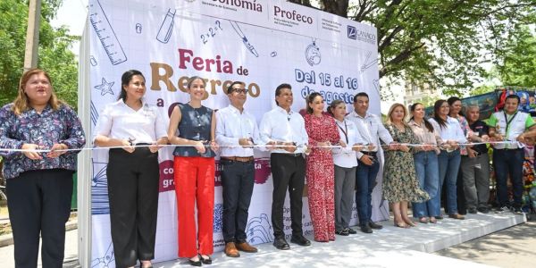 Inaugura Lalo Gattás Feria de Regreso a Clases 2025