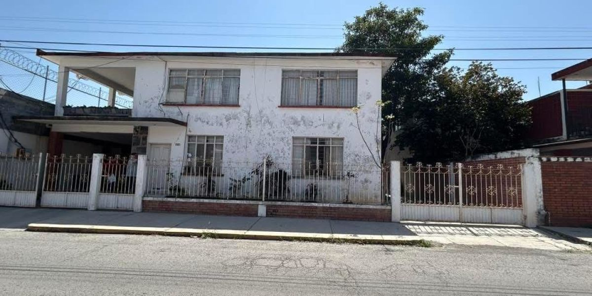 VICTORIA – CENTRO. 19 y 20 OCAMPO