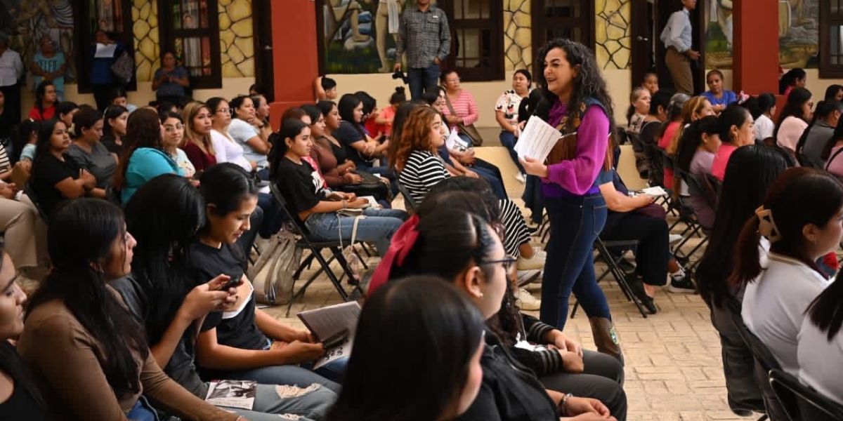 Secretaría de la Mujer del Gobierno de México lleva Asamblea a Tula