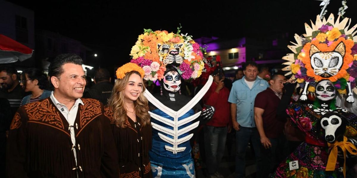 Entre colores y tradición, celebran Lalo y Lucy festival de Día de Muertos