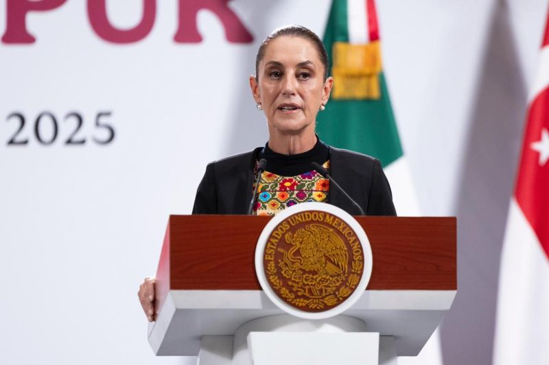 Niega Sheinbaum condiciones para regreso de AMLO 