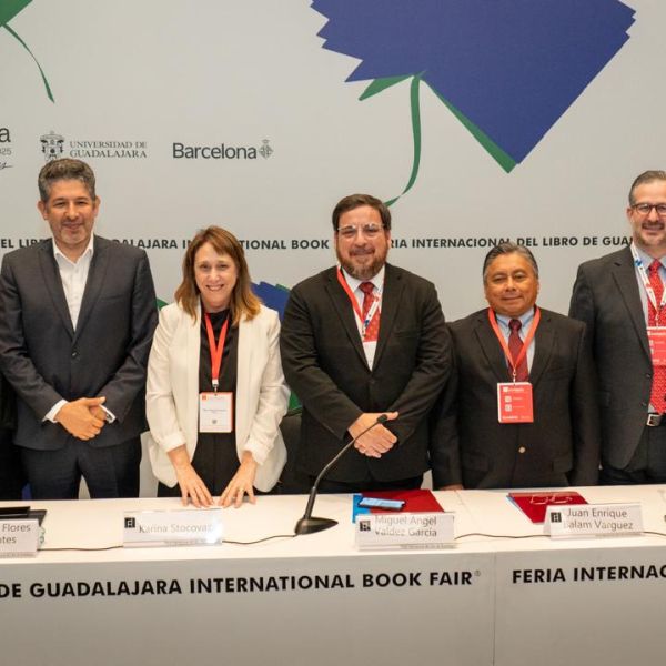 Tamaulipas recibe distinción de excelencia educativa otorgada por la UNESCO en la FIL Guadalajara