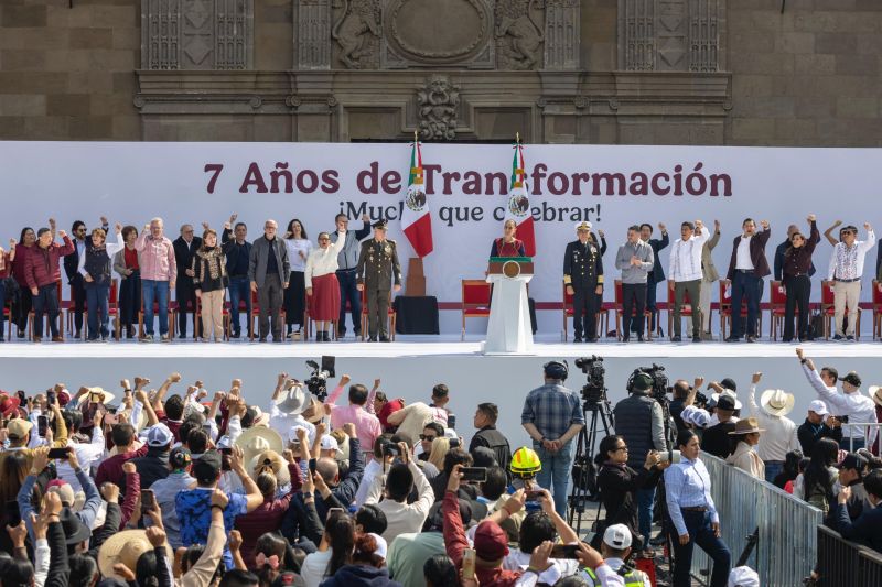 Ante 600 mil personas en el Zócalo, Presidenta Sheinbaum celebra 7 años de la Cuarta Transformación