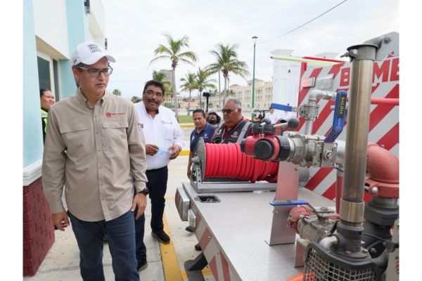 Erasmo González supervisa equipamiento de respuesta rápida para Protección Civil y Bomberos