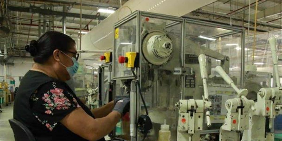 SM sube en 2026, pero también aumentan impuestos para trabajadores