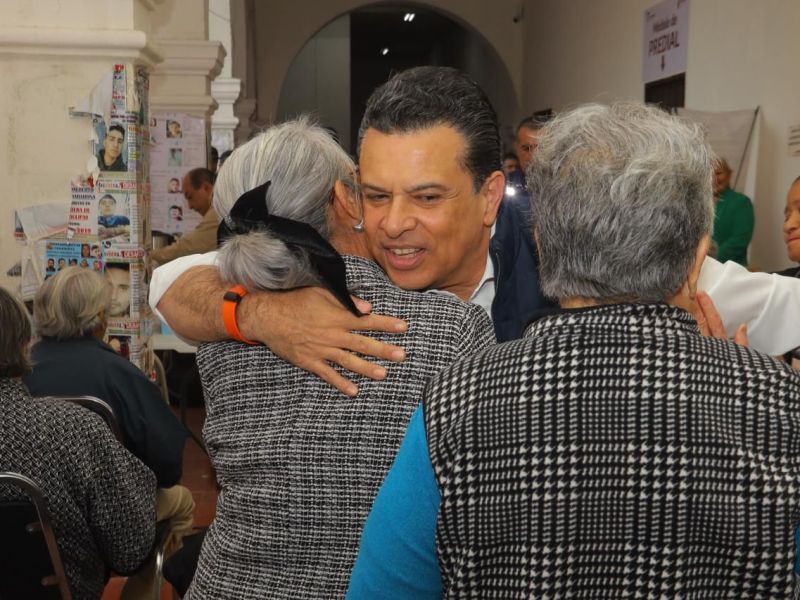 Invita Lalo Gattás a cumplir con el impuesto predial