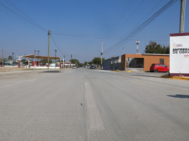 Alcaldesa Carmen Lilia Canturosas entrega obras viales en Valles de Anáhuac