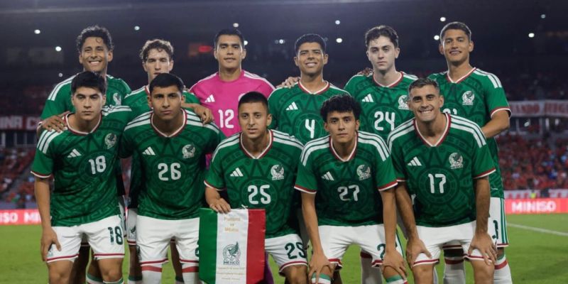 México derrota a Panamá con autogol