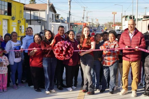 Entrega alcaldesa Carmen Lilia Canturosas obras de infraestructura social y urbana  a familias de la Solidaridad