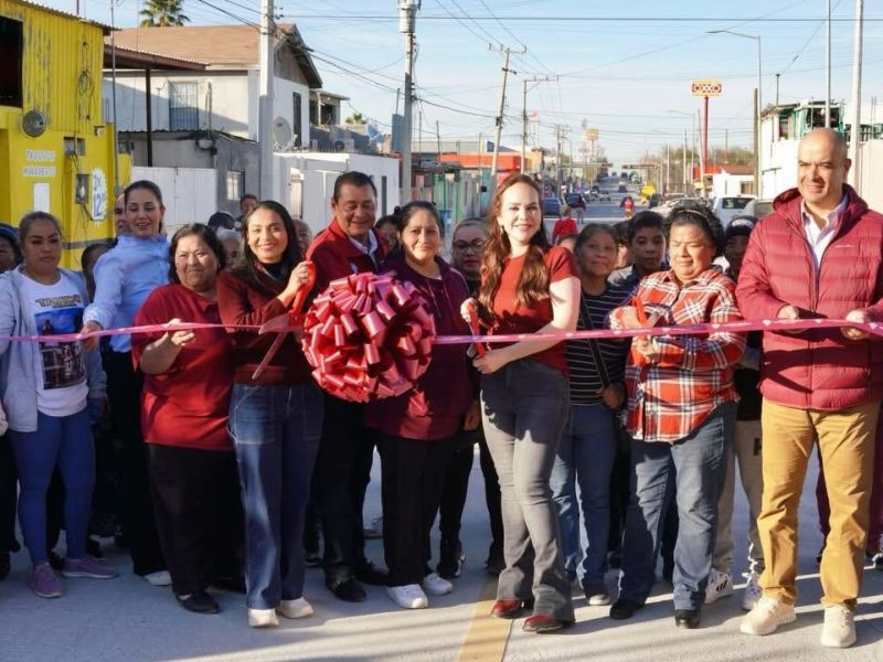 Entrega alcaldesa Carmen Lilia Canturosas obras de infraestructura social y urbana  a familias de la solidaridad
