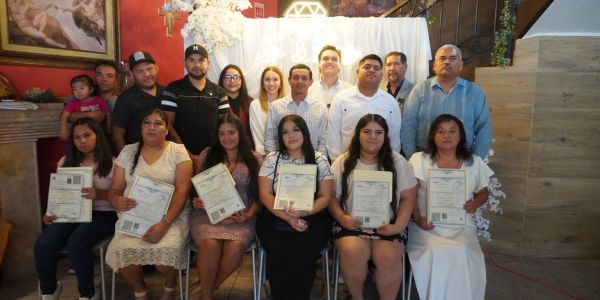 Los flecha cupido y sellan su amor en matrimonio colectivo