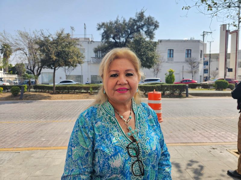 Por escasez de agua, abastecen con pipas a 10 escuelas