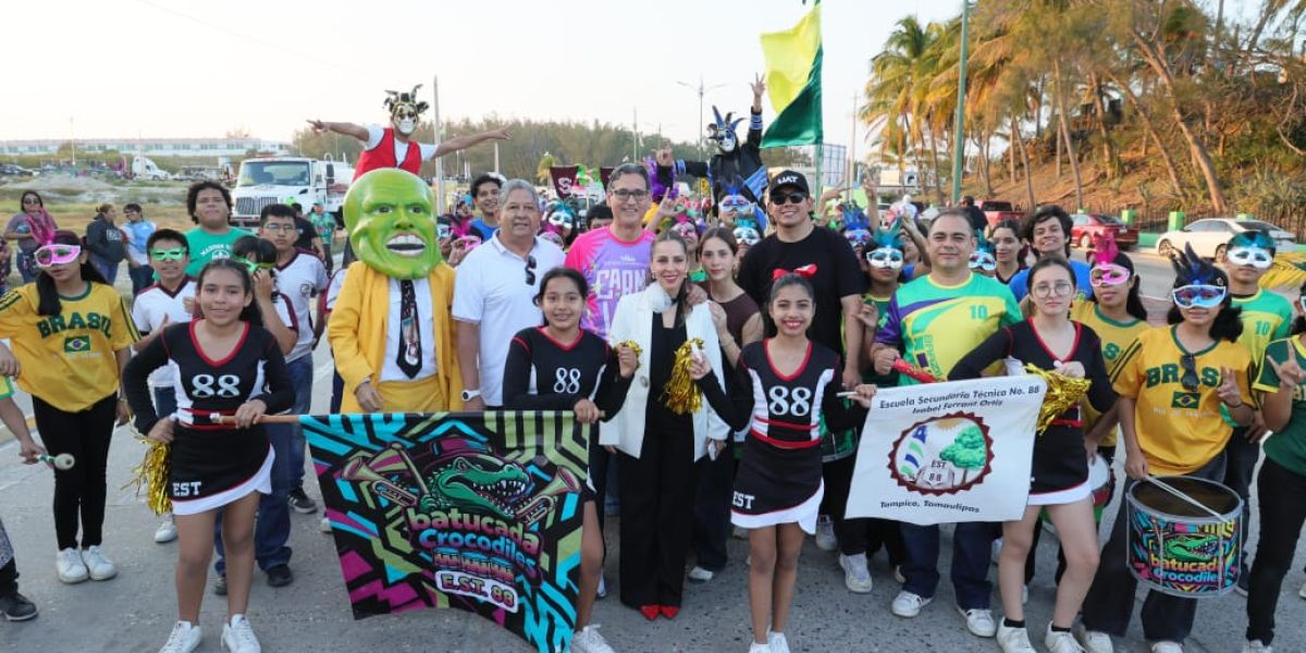 Arena y mar bañan la impresionante fiesta del Carnaval en Ciudad Madero
