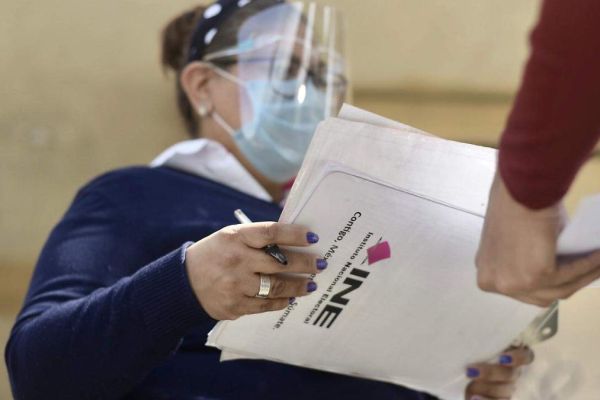 INE Tamaulipas lleva trámites de credencial hasta domicilios y hospitales