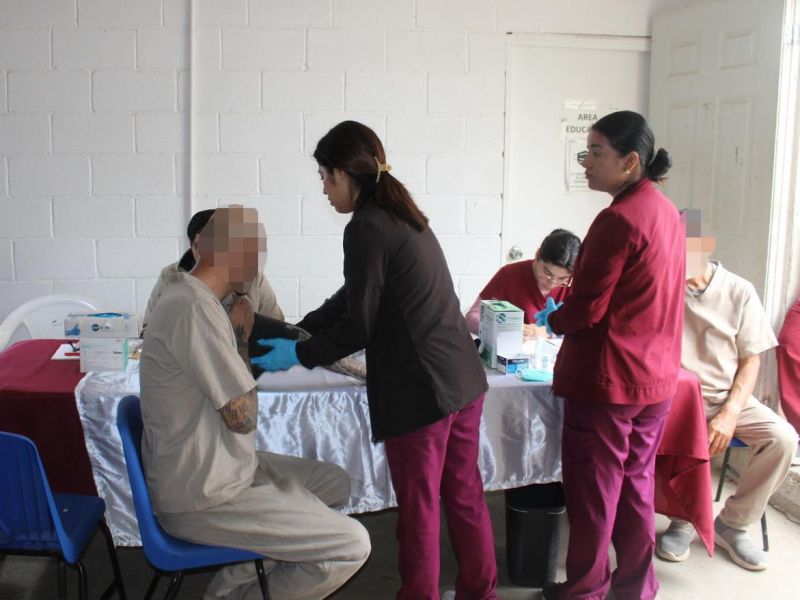 Nuevo Laredo fortalece atención médica en el CERESO con campaña de salud visual y geriátrica