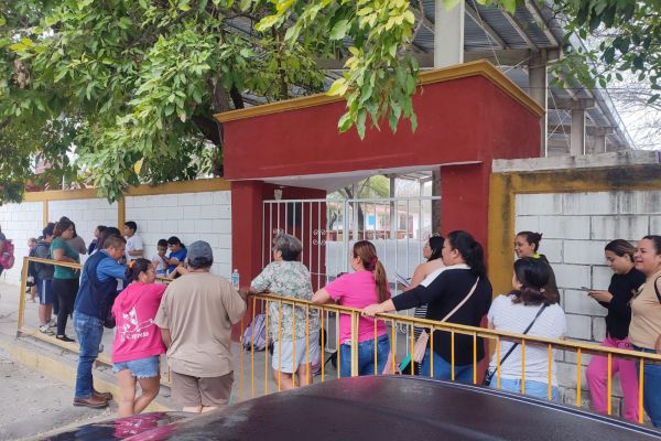 Primaria ‘Emilio Caballero’ cierra de nuevo; ahora por falta de maestro