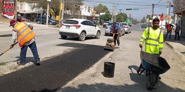 Sigue obras públicas cumpliendo con la rehabilitación de calles