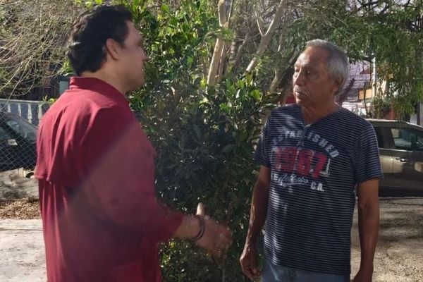 Escobas, machetes y voluntad: vecinos y Congreso limpian Loma Linda