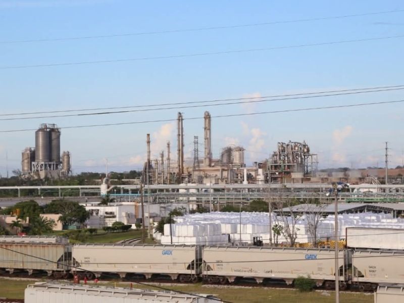 Industria petroquímica opera solo al 60% por falta de inversión