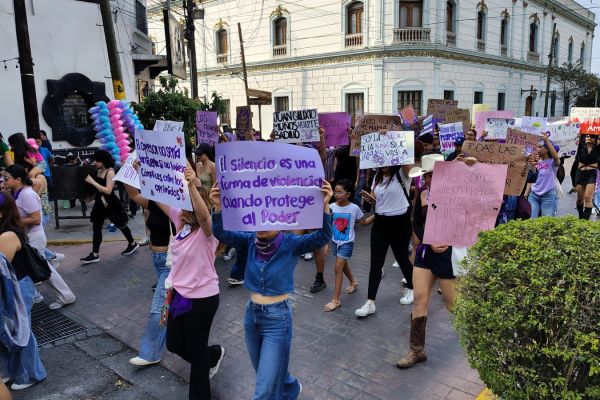 8M en Victoria: médicas, madres buscadoras y colectivas marchan para exigir justicia