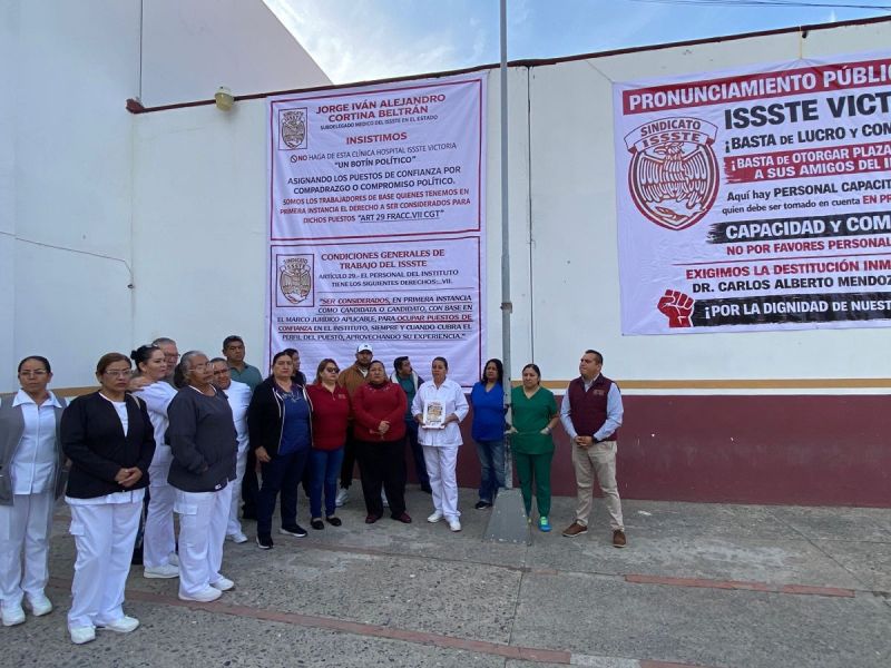 Trabajadores de la Clínica del Issste Victoria piden destitución de director