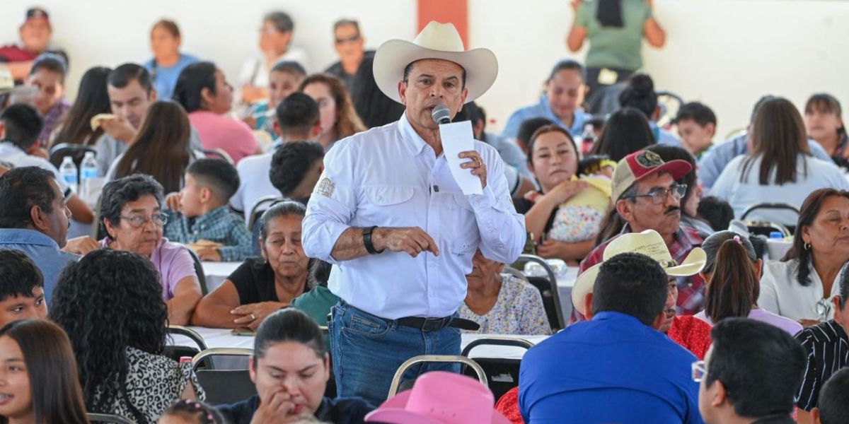 Celebra Lalo Gattás 101 aniversario de ejido Congregación Caballeros