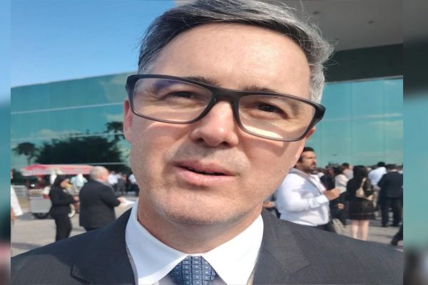 JR llama al PT y Verde a cerrar filas por el “Plan B”