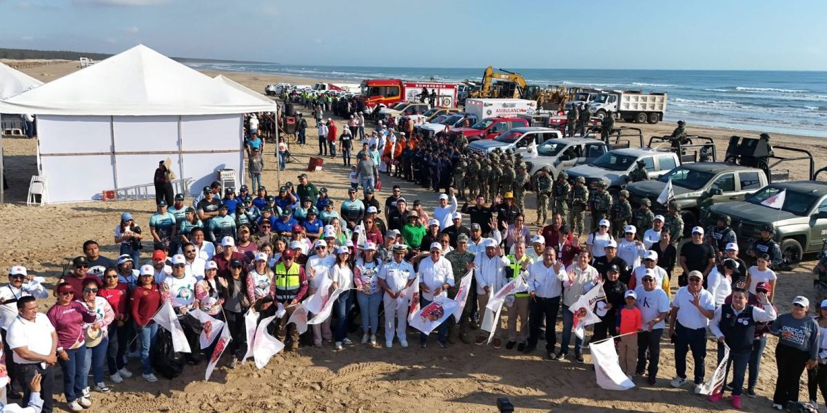 Encabeza Armando Martínez “Limpiazo 2026” en Playa Tesoro