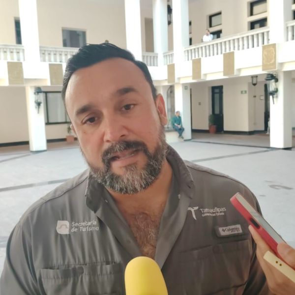 Descartan caída turística por chapopote en playas de Tamaulipas