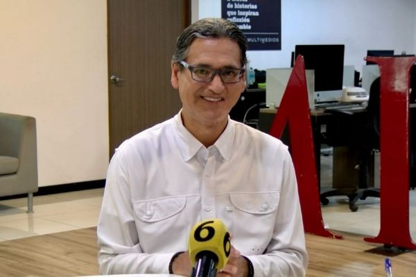 Miramar “limpia” para vacacionistas: alcalde presume playa sin chapapote