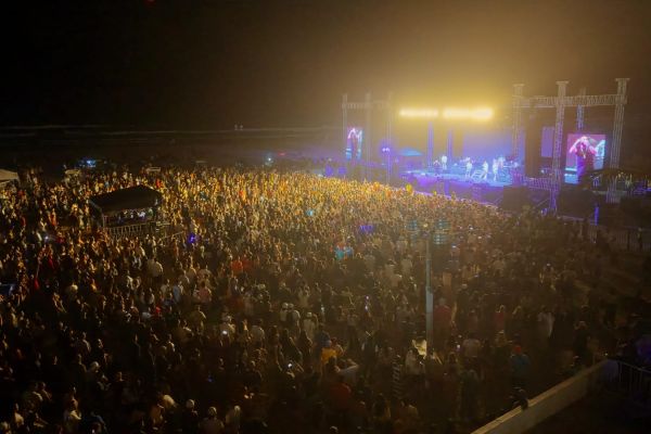 Playa Miramar vibra al ritmo internacional con Gente de Zona en el cierre de Semana Santa 2026