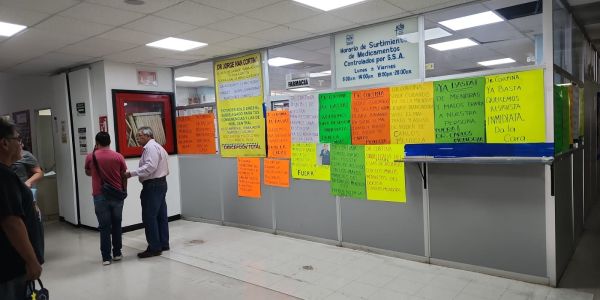 Protesta en clínica del ISSSTE deja sin servicio farmacia; derechohabientes intervienen