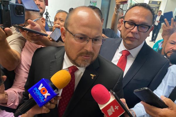 Partidos políticos son independientes