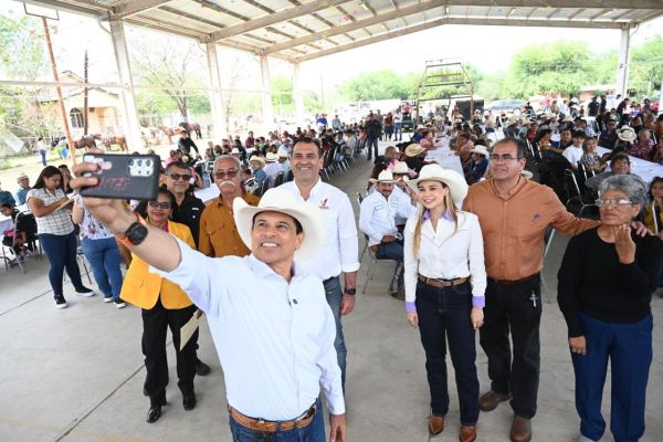 Mantiene Lalo Gattás un gobierno cercano a la gente