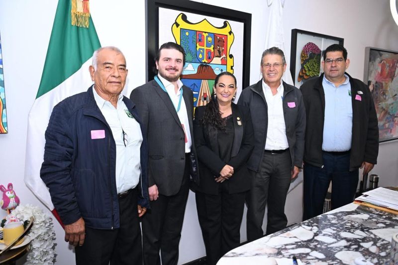 Senadora Olga Sosa recibe a Comité Nacional de la Unión Nacional de Cañeros