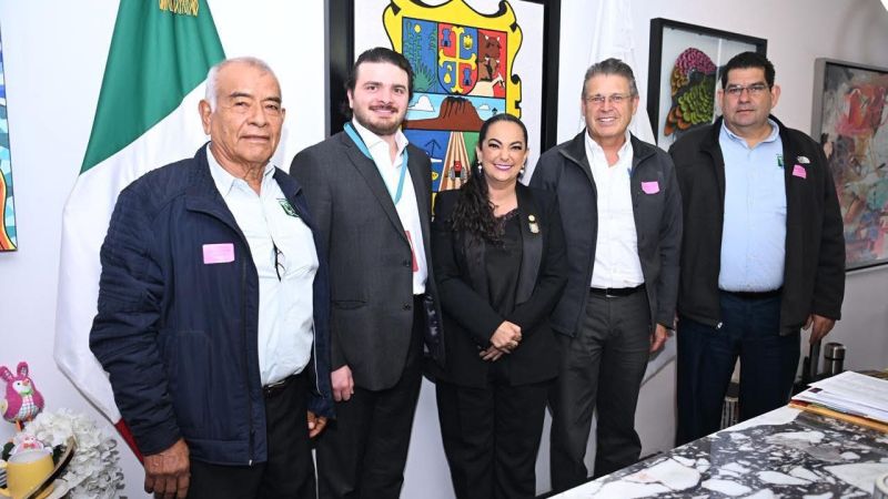 Senadora Olga Sosa recibe a Comité Nacional de la Unión Nacional de Cañeros