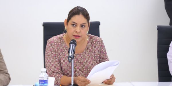 Insisten diputados en igualdad de género