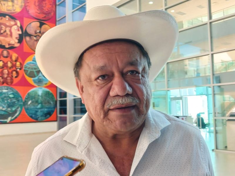 Sorgo se desploma 50% y diésel supera los 30 pesos