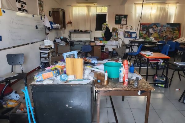 Roban y vandalizan la primaria “Corregidora”