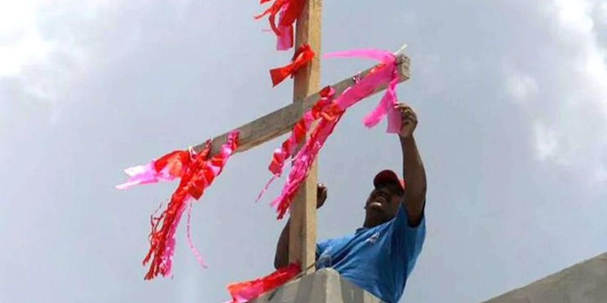 Albañiles mantienen firme el ánimo y la esperanza en el Día de la Santa Cruz: CROC