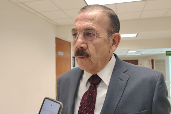 Multarán hasta con 9 mil pesos por no encender luz interior de Uber y DiDi