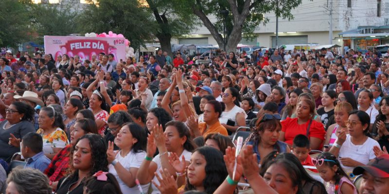 Anuncia alcaldesa Carmen Lilia Canturosas rutas de transporte al finalizar festejo del Día de las Madres