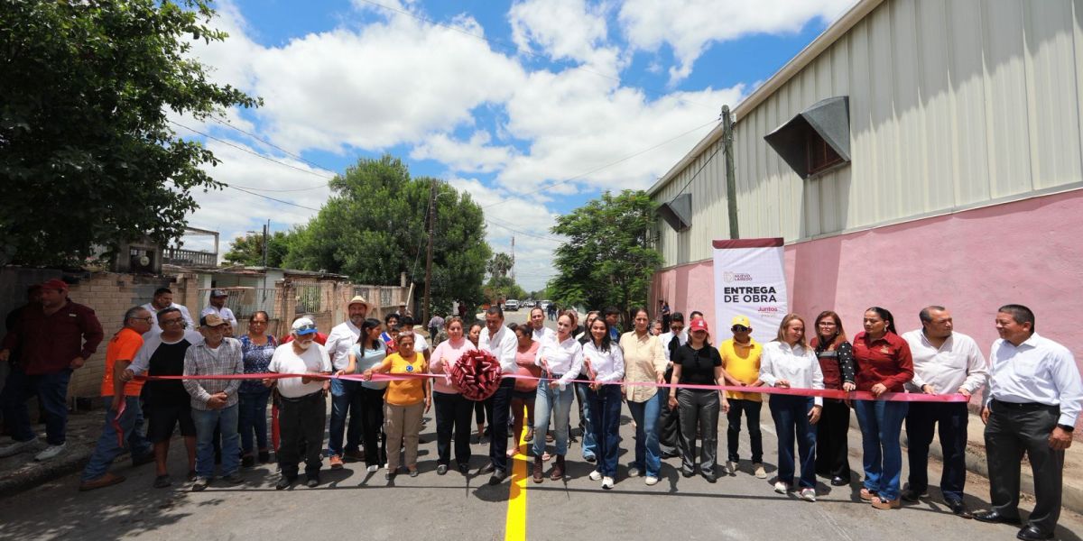 Entrega Carmen Lilia Canturosas obras de pavimentación y recarpeteo en cuatro colonias al poniente de Nuevo Laredo